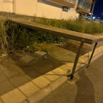 BİM Mağazasının Kaldırım İşgali Ve Müşteri Şikayetinin Dikkate Alınmaması