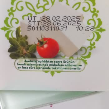 Açılmamış Süzme Peynirde Küf Ve İlgisiz Müşteri Hizmeti