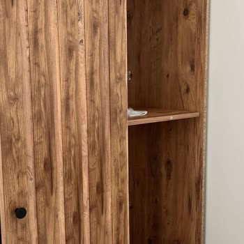 Koçtaş'tan Teslim Edilen Gardırop Eksik Parça Nedeniyle Kullanılamıyor, Çözüm Bekliyoruz