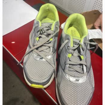 Skechers Shoes I Bought from SuperStep Tore - My Complaints Were Ignored