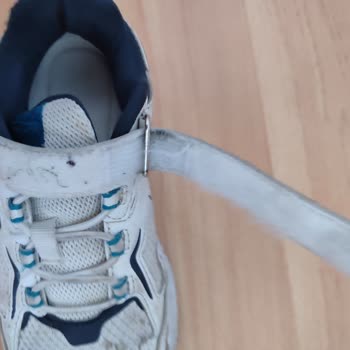 Yeni Alınan Çocuk Spor Ayakkabısında Cırt Cırt Sorunu Ve Çözüm Beklentisi