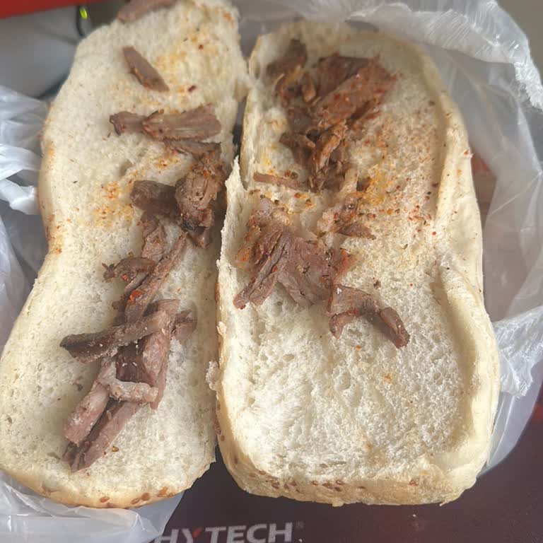 Boş Ekmek Göndermek Şaka Mı?