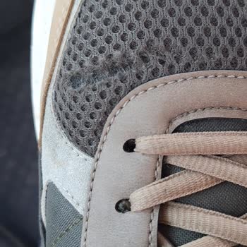 FLO Ayakkabı Satın Aldığım Ayakkabıda Kısa Sürede Deformasyon Ve Yetersiz Garanti Hizmeti