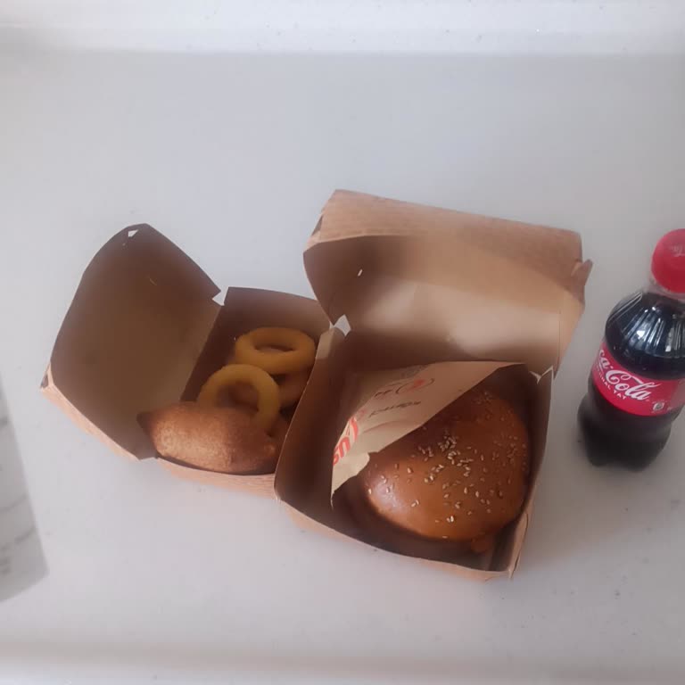 Eksik Gelen Hamburger Ve Yetersiz Para İadesi Mağduriyeti