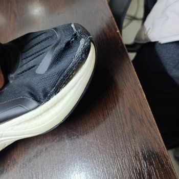 Garanti Kapsamındaki Ayakkabımda Yırtılma Var Ama İşlem Yapılmıyor