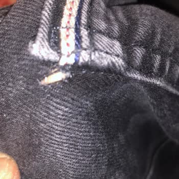 Mavi Kot Pantolonun Arka Cep Birleşim Yerlerinde Tekrar Deformasyon Yaşadım