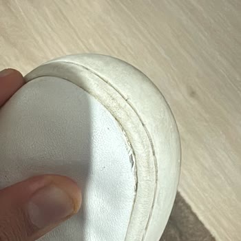 İki Ayda Açılan Ayakkabı Ve Yetersiz Garanti Hizmeti