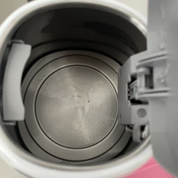 Yeni Alınan Kettle Paslandı Kimse Çözüm Sunmuyor