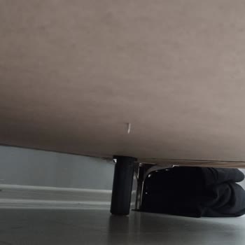 Aldığım Koltuk Ve Yemek Takımı Kısa Sürede Kırıldı, Acil Çözüm Bekliyorum