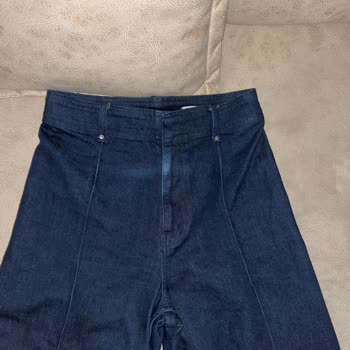 Zara Pantolon Renk Attı, Mağaza Sorumluluk Almadı