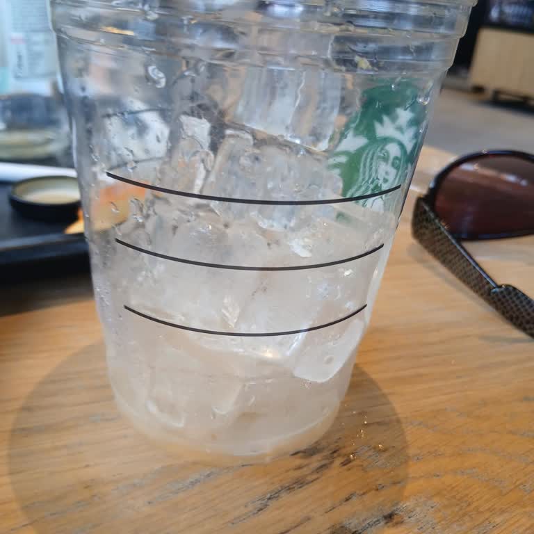 Frozen Refresha Hayal Kırıklığı: Buzlu Servis Ve Kötü Deneyim