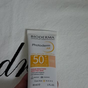 Bioderma AR 50 Güneş Kremi Sivilce Ve Yanma Sorunu Yaşattı