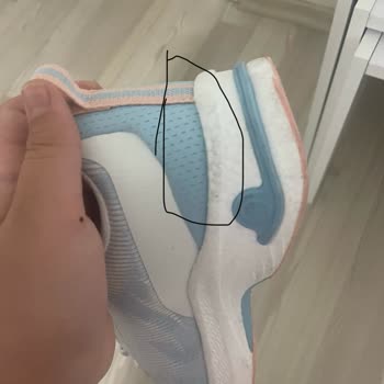 Aldığım Spor Ayakkabı Hemen Yıprandı, İade Kabul Edilmedi
