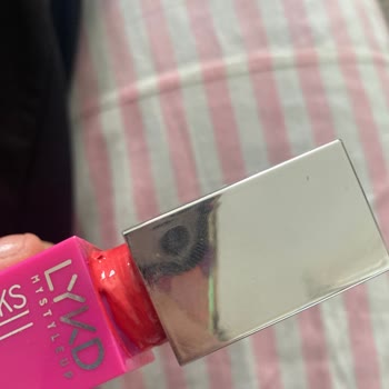 Kapağından Sızan Allık Ürünü Ziyan Ediyor