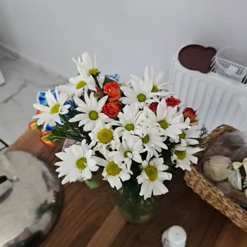 Siparişimde Eksik Çiçek Gönderimi Ve Yetersiz Müşteri Hizmeti