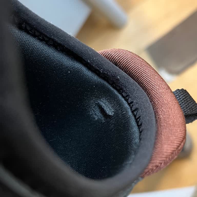Skechers Ayakkabıda Kısa Sürede Yırtılma Ve Boyner'den Destek Beklentisi