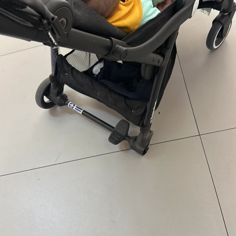 Bebek Arabasının Tekeri Çıktı, Güvenlik Sorunu Yaşadım