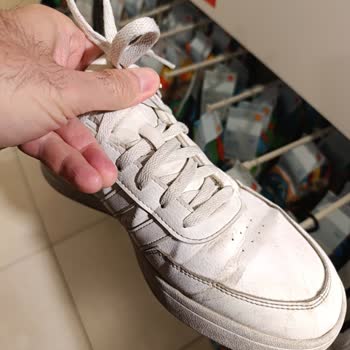 Kısa Sürede Deforme Olan Adidas Ayakkabılar İçin Garanti Mağduriyeti