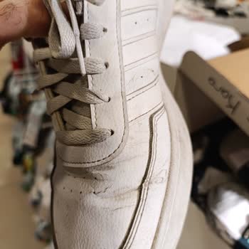 Kısa Sürede Deforme Olan Adidas Ayakkabılar İçin Garanti Mağduriyeti