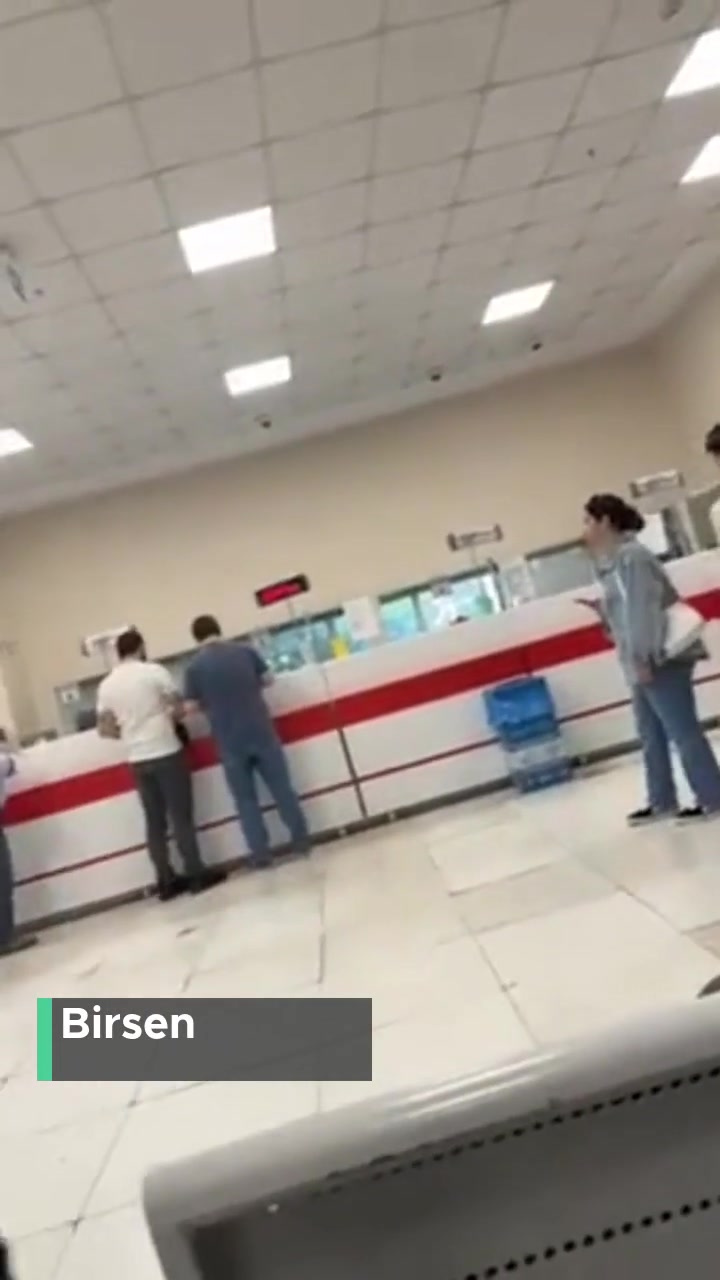 Pendik Vergi Dairesinde Sadece İki Gişe Çalışanı Var videonun kapak resmi