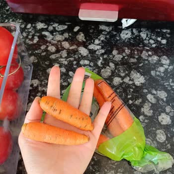 Migros Sanal Marketten Ezilmiş Ve Bozulmuş Meyve-Sebze Teslimatı