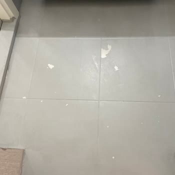 Fayans Boyası Sürekli Atıyor Çözüm Bekliyorum