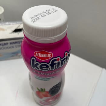 Son Tüketim Tarihi Geçmemiş Kefirde Bozulma Ve Sağlık Riski