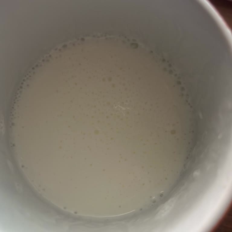 Bir Gün Bekleyen Kefir Ekşidi Ve Mide Bulantısı Yaptı