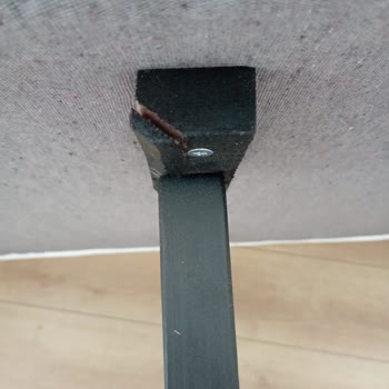 Eskidji Bazaar Deco Mobilya Aldığım Mobilyalarda Hasar Mevcut