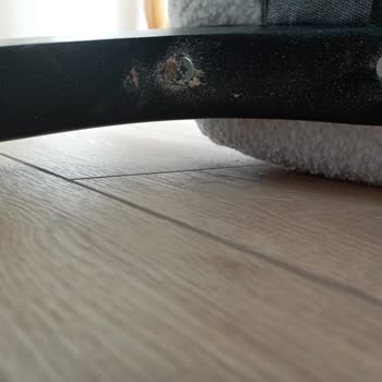 Eskidji Bazaar Deco Mobilya Aldığım Mobilyalarda Hasar Mevcut