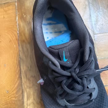Aldığım Nike Ayakkabının Logoları Ve Tabanı Koptu, İade Talebim Reddedildi