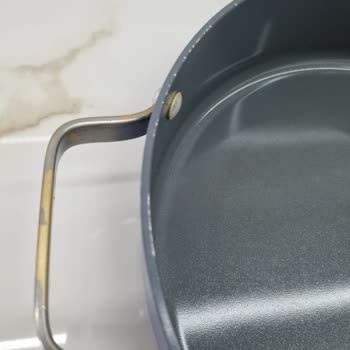 Schafer Tencere Setinde Yapışma Ve Kulplarda Bozulma Sorunu