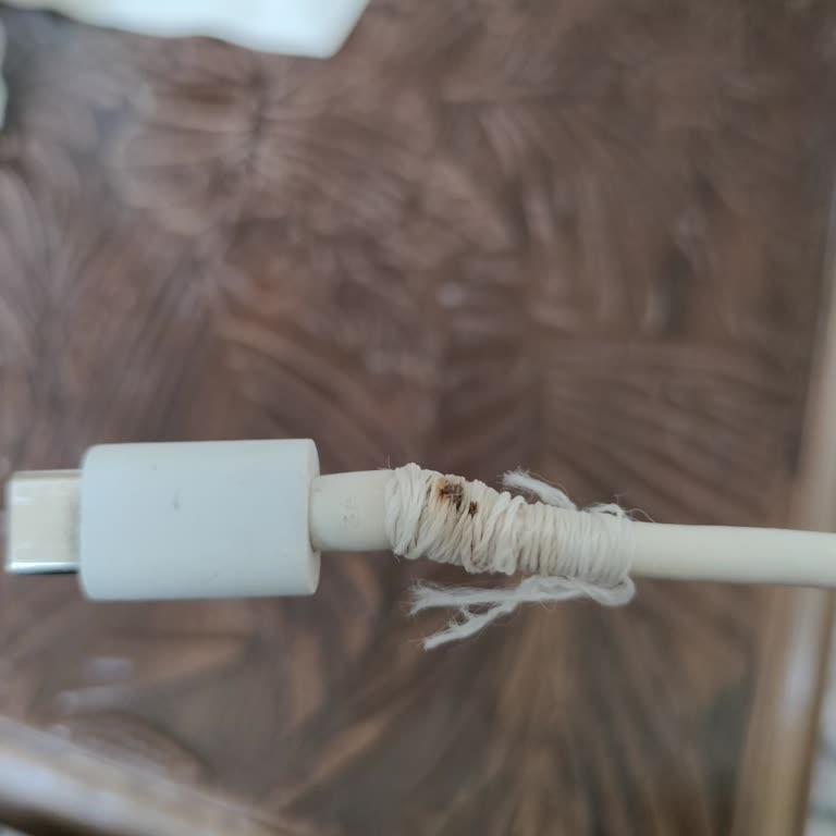 Orijinal Realme Şarj Aleti Türkiye'de Bulunamıyor, Çözüm Bekliyorum