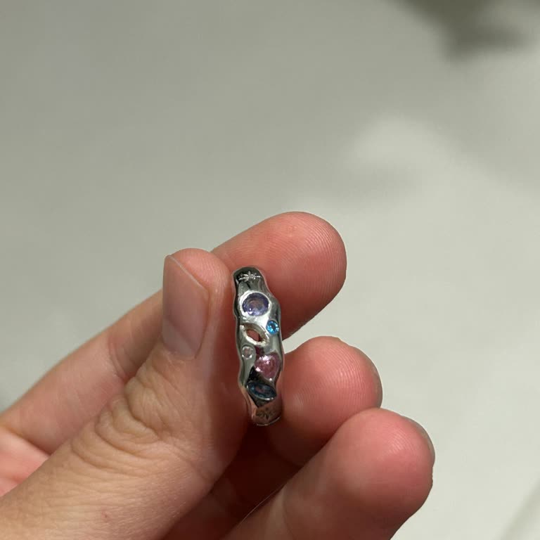 Aldığım Yüzüğün Taşı Kısa Sürede Düştü, Güvenim Sarsıldı