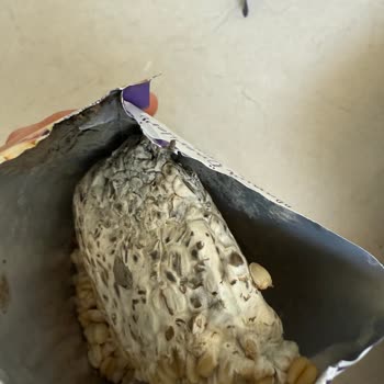 Son Kullanma Tarihi Geçmemiş Buğdayın Küflü Çıkması