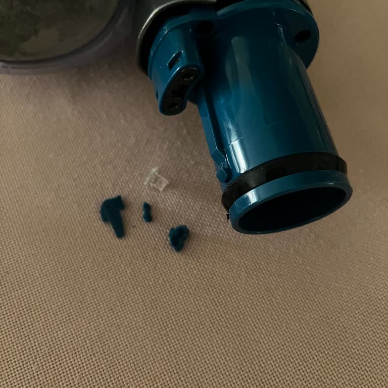 Dört Günlük Süpürge Kırıldı, Garanti Kapsamı Dışında Kaldı!