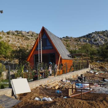 Ahşap Ev Yapımı İçin Anlaşılan Ustanın Sözleşmeye Uymaması Ve İletişimsizlik