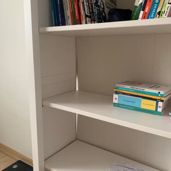 Kısa Sürede Yamulan Ve Dayanıksız IKEA Kitaplık Sorunu