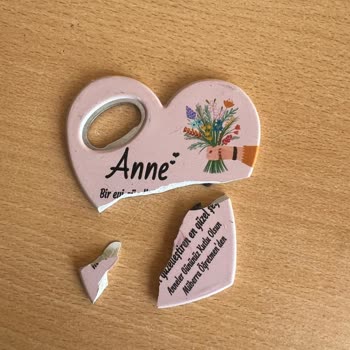 Anneler Günü İçin Alınan Siparişte Özensiz Ürün Ve Mahcup Eden Teslimat Deneyimi