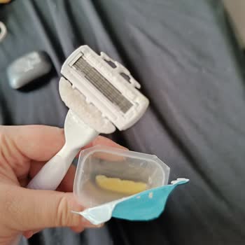 Gillette Venüs Olay Plus İlk Kullanımda Jel Barın Kopması Hayal Kırıklığı