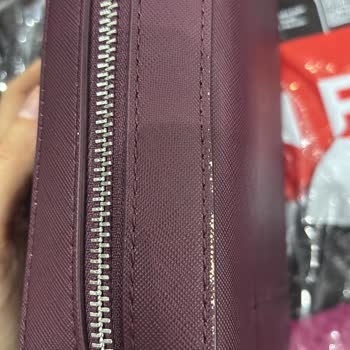Calvin Klein Çantamın Derisi Kısa Sürede Bozuldu Mağduriyetim Giderilmedi