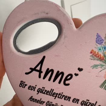 Sipariş Geç Ve Özensiz Geldi, Ürün Kırık Ve Baskı Kalitesi Kötüydü