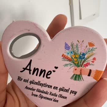 Sipariş Geç Ve Özensiz Geldi, Ürün Kırık Ve Baskı Kalitesi Kötüydü