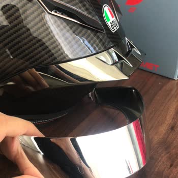 Kırık Gelen Kask Ve Yanlış Parça Gönderimi Sonrası İlgisizlik