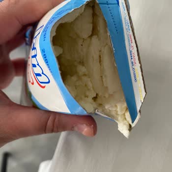 Tarihi Geçmemiş İçim Şef Krema Bozuk Çıktı