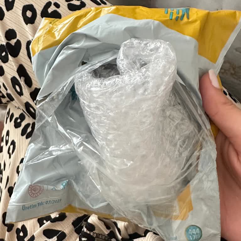 Aldığım Bilezik Sadece Kargo Poşetinde Geldi, Paketleme Çok Yetersiz