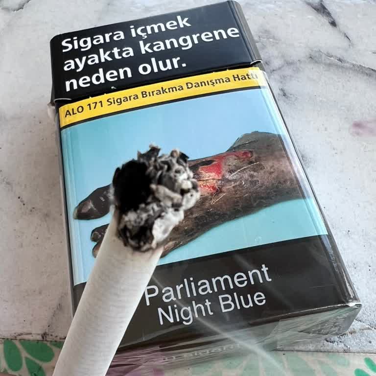 Parliament Night Blue Sigaralarda Odun Çıkması Ve Duman Sorunu Yaşanıyor