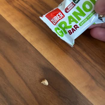 Züber Granola Bar İçinden Taş Çıktı, Sağlığım Tehlikeye Girdi