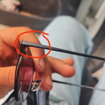 Satıcıdan Alınan Gözlük Orijinal Değil Şüphesi Yaşadım