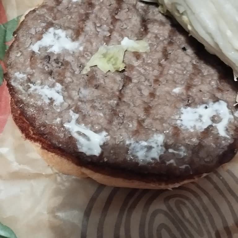 Whopper Menüde Ekstra Peynir İsteği Sürekli Karşılanmıyor